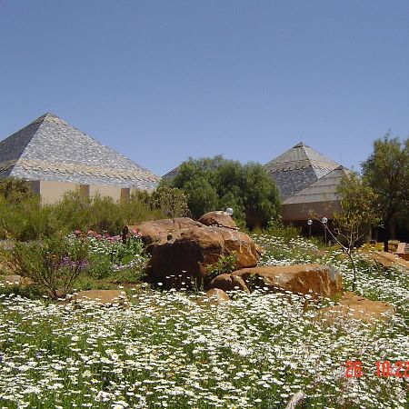 Groothoek Black Mountain Leisure And Conference Hotel מראה חיצוני תמונה