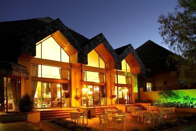 Groothoek Black Mountain Leisure And Conference Hotel מראה חיצוני תמונה