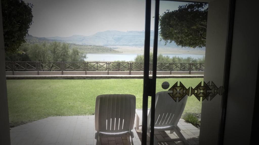 Groothoek Black Mountain Leisure And Conference Hotel מראה חיצוני תמונה