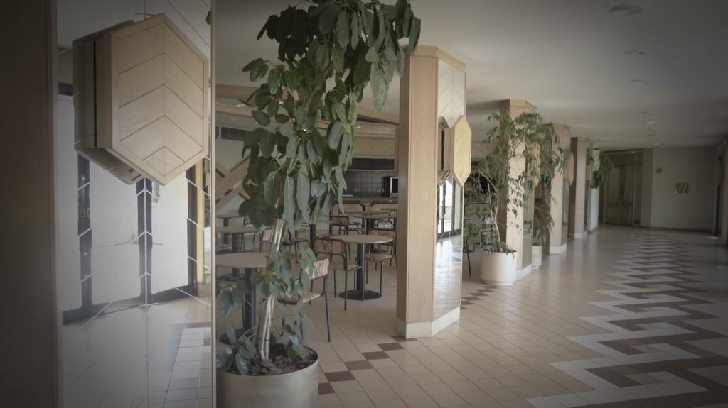 Groothoek Black Mountain Leisure And Conference Hotel מראה חיצוני תמונה