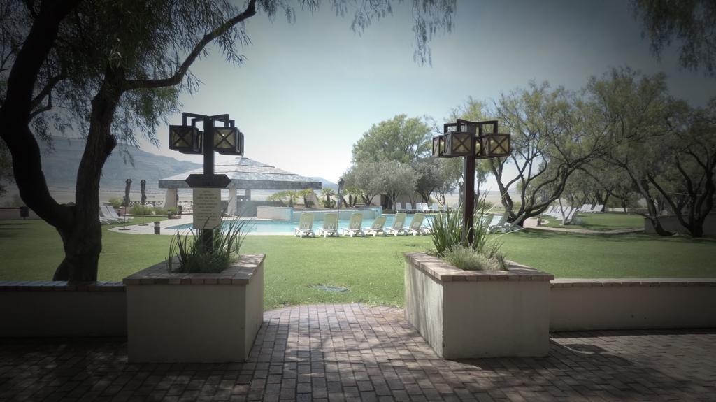 Groothoek Black Mountain Leisure And Conference Hotel מראה חיצוני תמונה