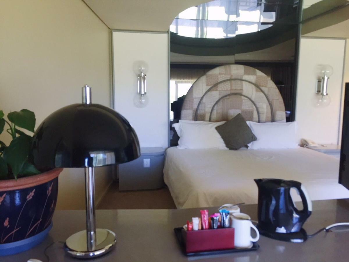 Groothoek Black Mountain Leisure And Conference Hotel מראה חיצוני תמונה